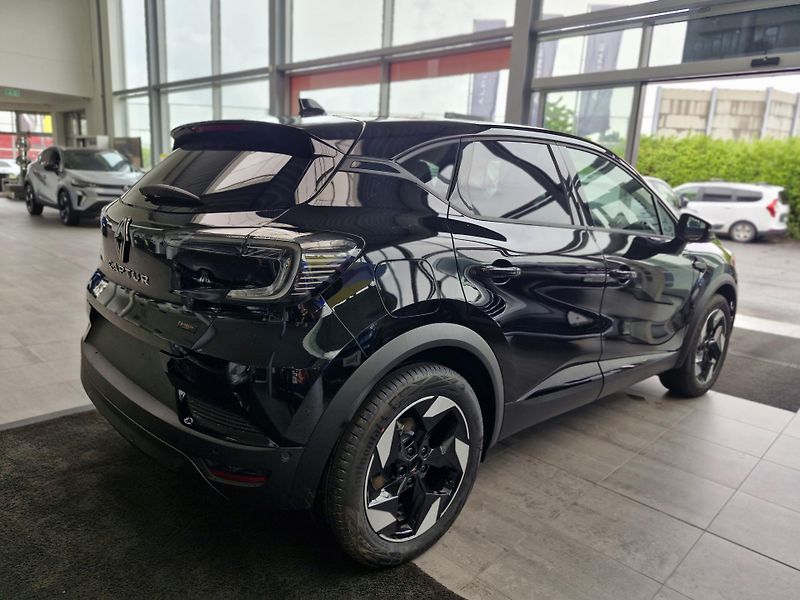 Renault Captur (2026) techno E-Tech full hybrid 160 - fotka 3 z 6