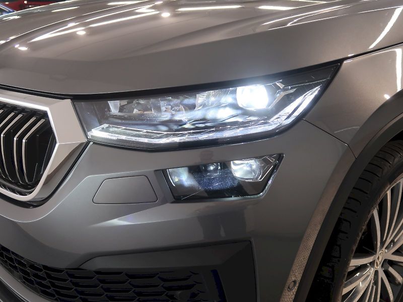 Škoda Kodiaq (2023) LAURIN&KLEMENT 2.0TSI 140KW 4x - fotka 10 z 45