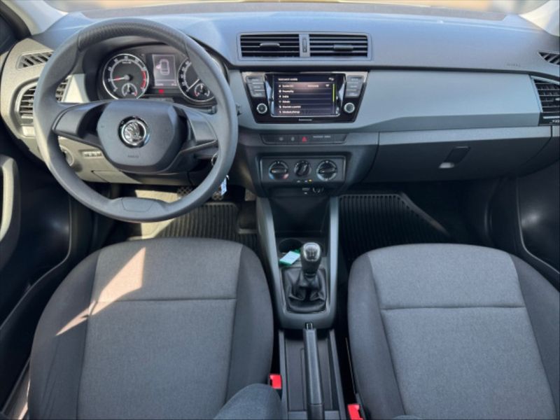 Škoda Fabia 1,0 TSI 70 Active - fotka 8 z 10