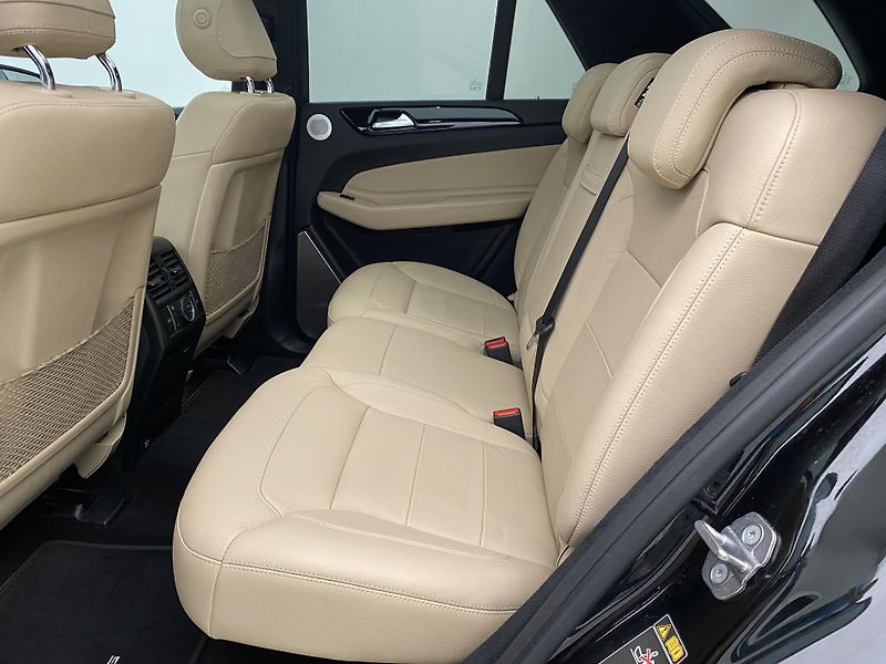 Mercedes-Benz GLE 43 AMG 4MATIC AUT  - fotka 5 z 67