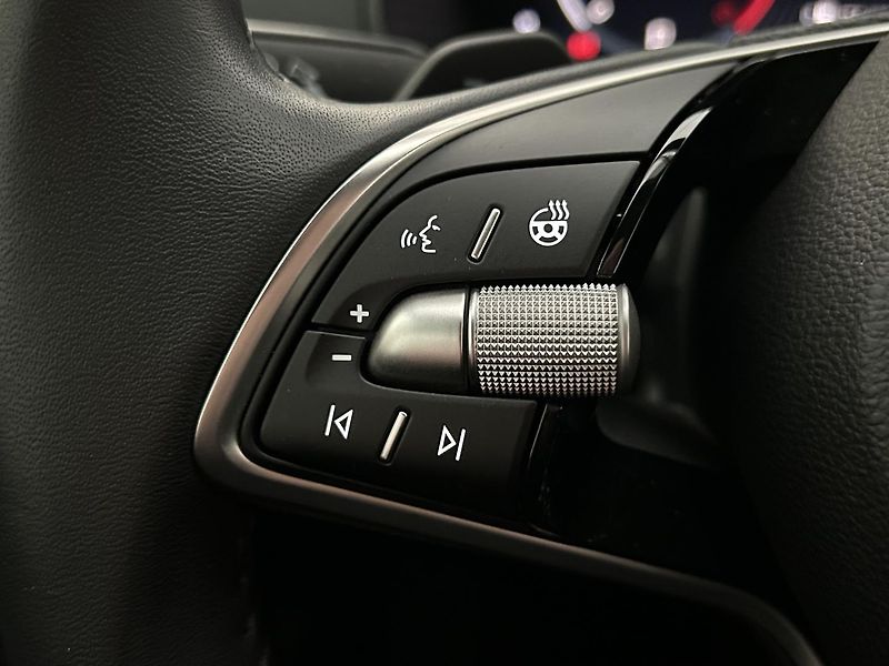 Škoda Karoq 2.0 TDI 4x4 Top selection - fotka 18 z 27