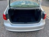 Volkswagen Jetta (2011) 1.2TSi 77kW *ALU*PDC*Klima* - náhled 19