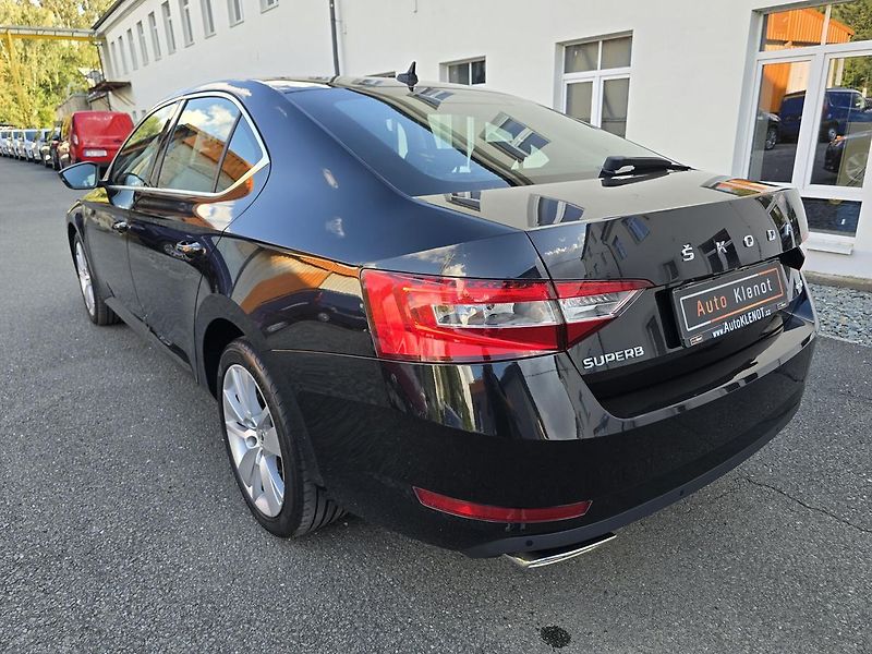 Škoda Superb 200kW 4x4 DSG STYLE DPH - fotka 5 z 45