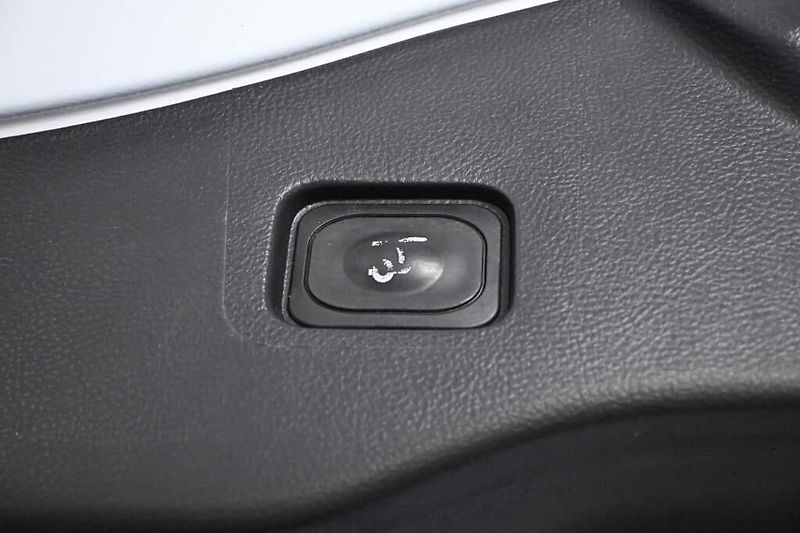 Ford Mondeo (2022) 2.0 LED SONY Kamera Tažné 8AT - fotka 26 z 38