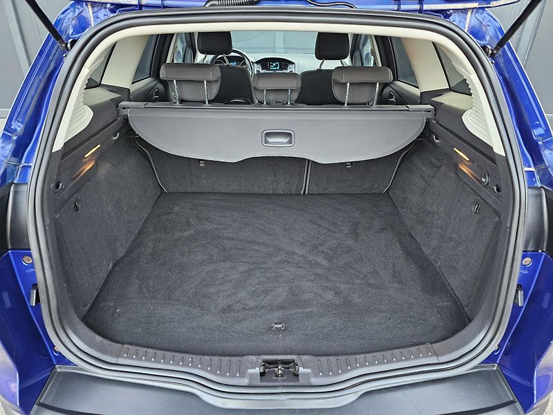 Ford Focus 1.0 92kW,VÝHŘEV,2xKOLA,SERVIS - fotka 45 z 64