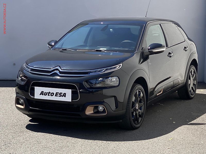 Citroën C4 Cactus (2019) 1.2PT Origins, Navi, kamera - fotka 3 z 18