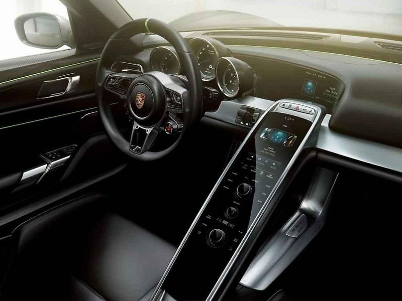 Porsche 918 Spyder.