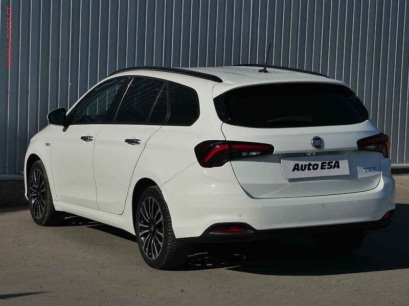 Fiat Tipo (2021) 1.0 FireFly, ČR - fotka 6 z 25