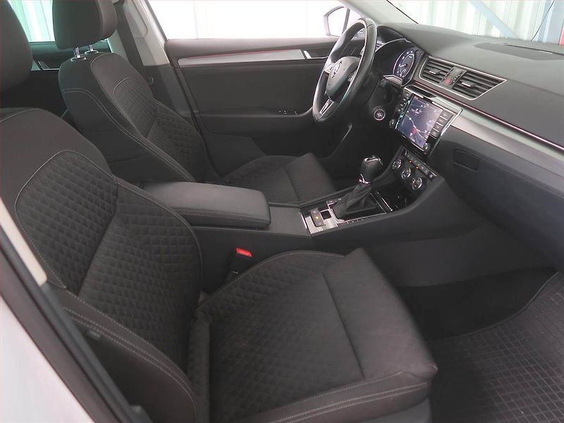 Škoda Superb (2016) Style 1.4 TSI, Automat, Navi - fotka 9 z 20