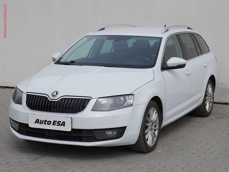 Škoda Octavia (2014) 2.0TDi, Elegance, DSG, bixen - fotka 3 z 17