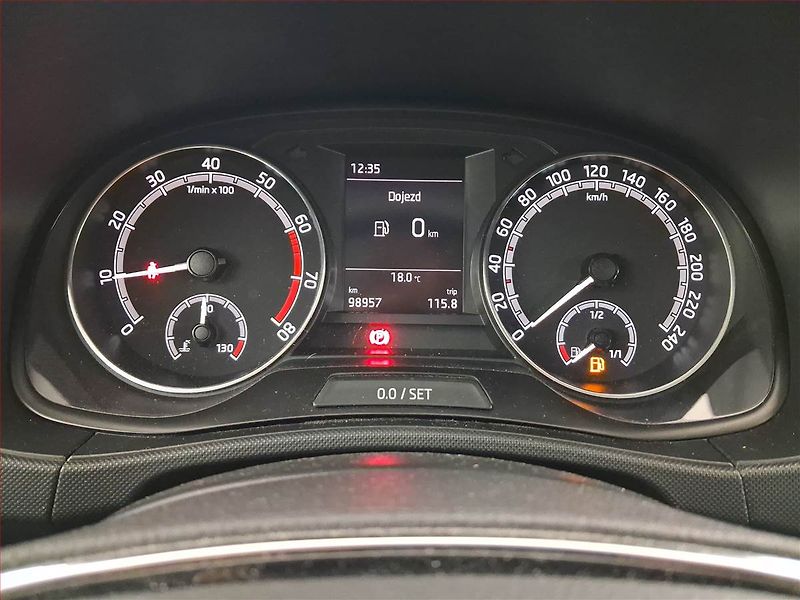 Škoda Fabia (2022) Style 1.0 TSI, ČR,1.maj - fotka 11 z 19