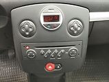 Renault Clio 1,2 55KW Garážované, Servisova - náhled 16
