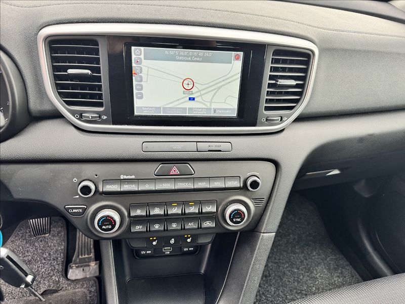 Kia Sportage 1,6 - fotka 8 z 11
