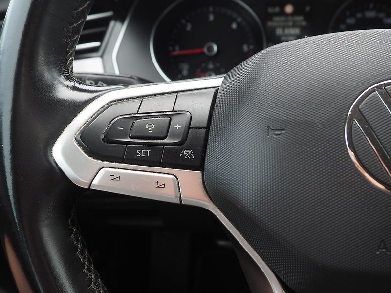 Volkswagen Passat (2020) 2.0TDI, 90kW - fotka 21 z 36