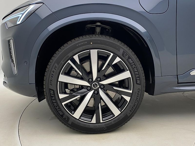 Volvo XC90 (2026) T8 AWD Plug-in CORE 7m - fotka 18 z 64