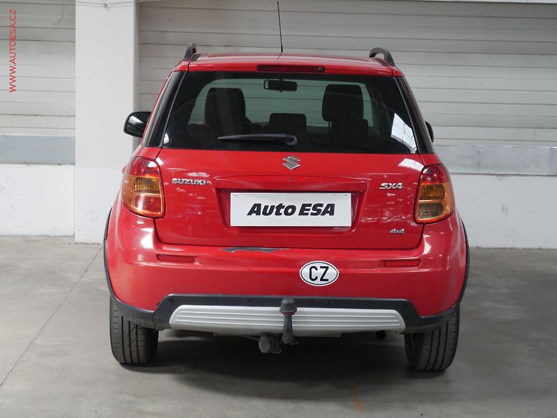 Suzuki SX4 (2009) 1.6i 4x4, ČR, AC, TZ, park - fotka 5 z 20