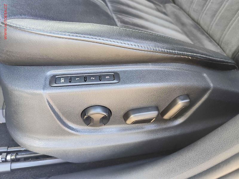 Škoda Octavia (2019) 2.0 TDI 4x4, ČR, DSG - fotka 26 z 30