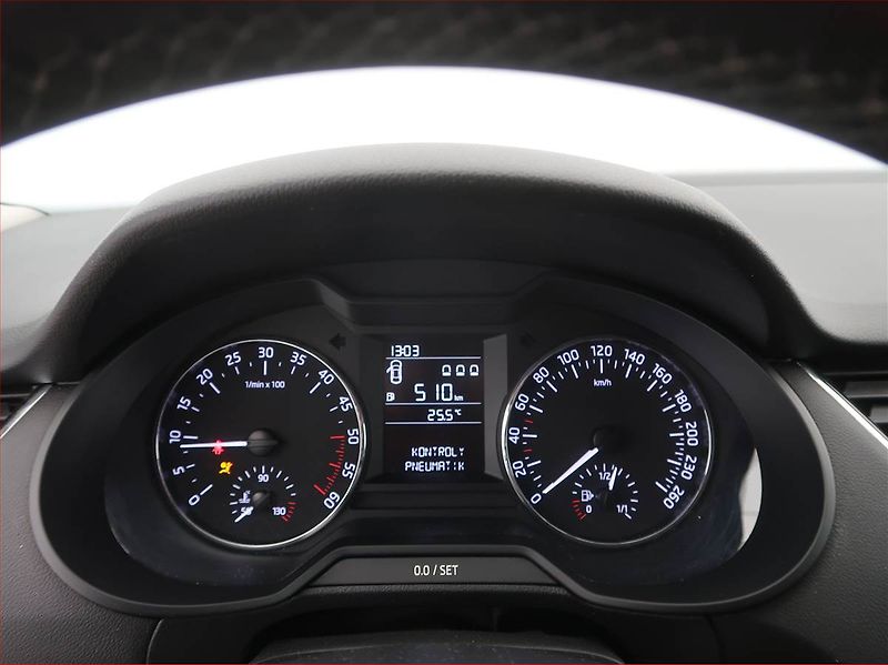 Škoda Octavia (2015) Ambition 1.6 TDI, Serv.kniha - fotka 9 z 15
