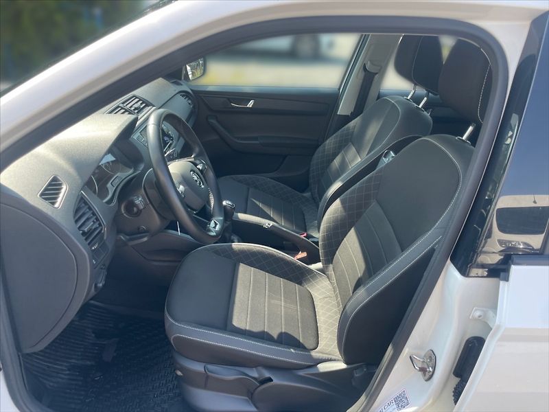 Škoda Fabia 1,0 TSI 70 Ambition - fotka 7 z 11