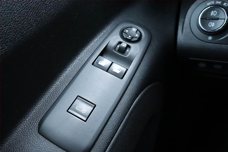 Opel Combo (2020) Maxi 1.5 CDTI, 3Místa, SR - fotka 19 z 22