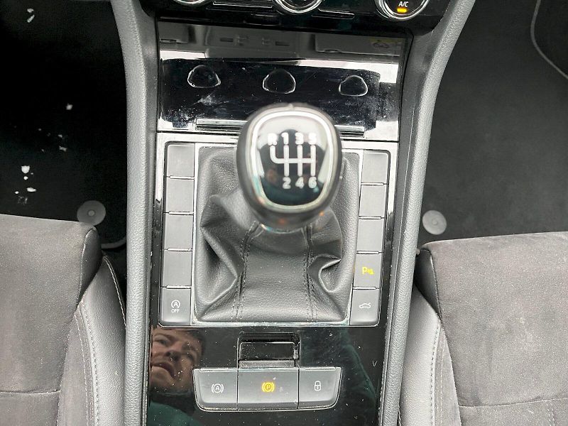 Škoda Superb (2019) 2.0 TDI 110kW Style - fotka 8 z 21