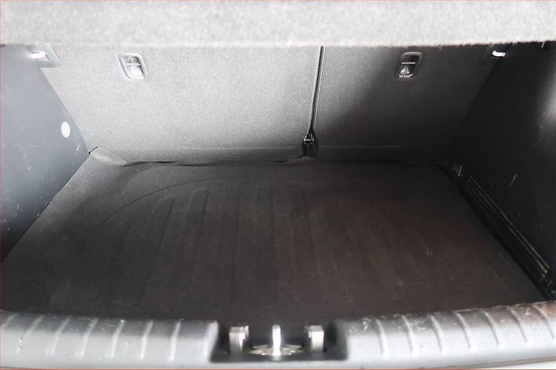 Kia Stonic (2018) 1.25 CVVT, Serv.kniha - fotka 12 z 16