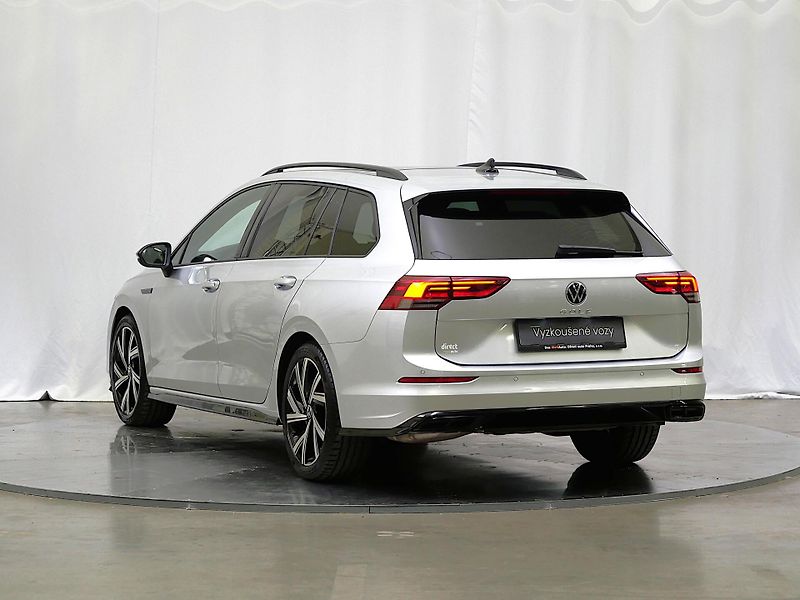 Volkswagen Golf - fotka 7 z 24