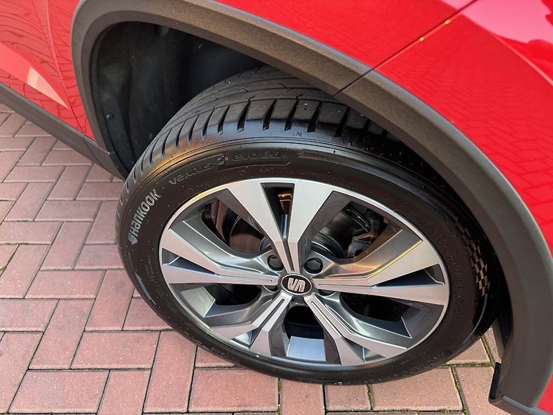 Seat Ateca (2019) 1.5TSi Full LED Navi Kamera - fotka 44 z 48