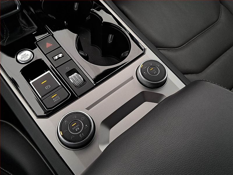Volkswagen Touareg (2019) 3.0 TDI - fotka 21 z 21