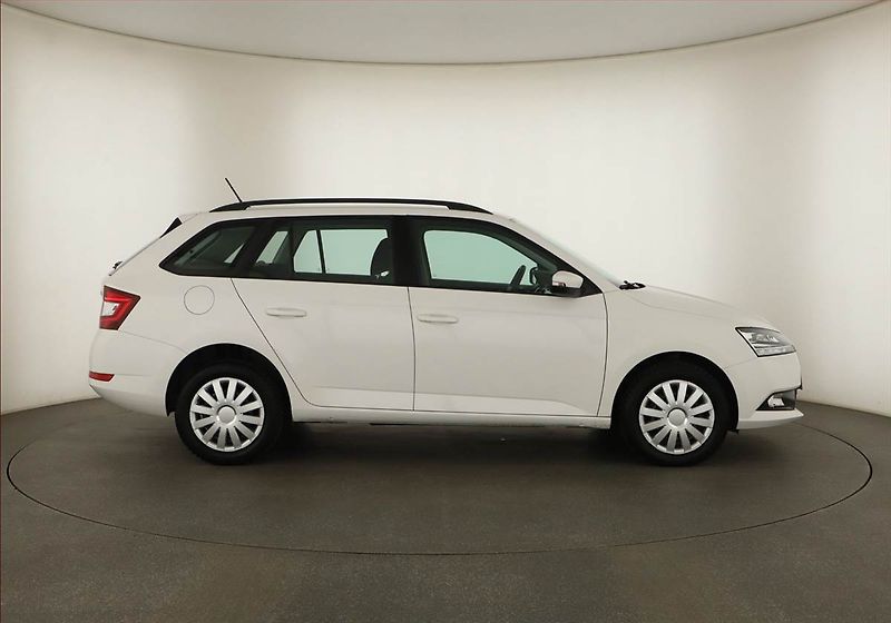 Škoda Fabia (2020) 1.0 TSI, Tempomat - fotka 6 z 12