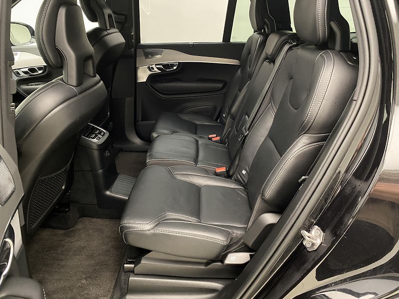 Volvo XC90 T8 AWD RECHARGE R-DESIGN 7míst - fotka 5 z 54