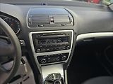 Škoda Octavia II 1,2TSi 77KW Family - náhled 17