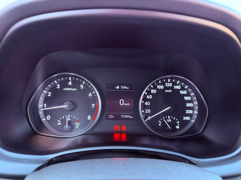 Hyundai i30 1.4 T-GDi All Inclusive, ČR - fotka 17 z 29