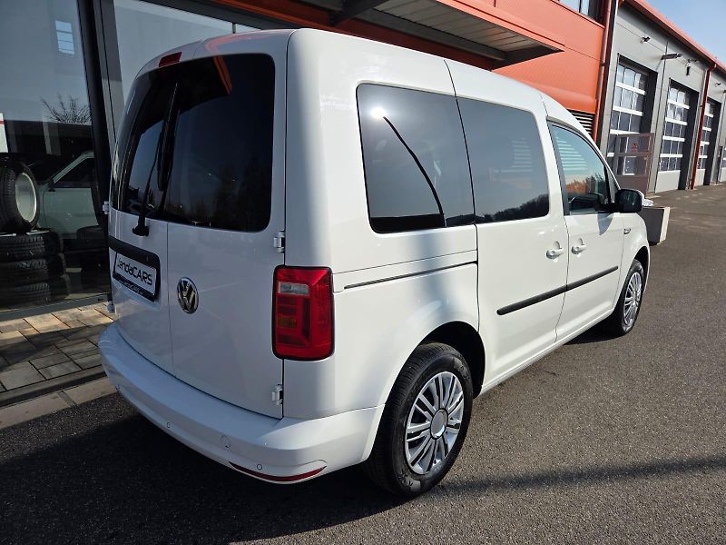 Volkswagen Caddy (2015) 2.0 TDI - fotka 4 z 9