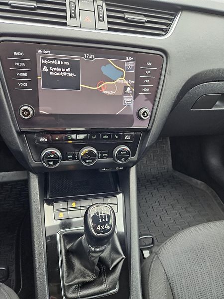 Škoda Octavia (2017) 2L 110KW 4X4, DPH, SPLÁTKY  - fotka 16 z 23