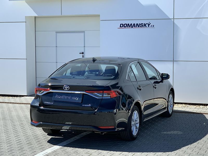 Toyota Corolla COMFORT TECH 1,8 HEV 103kW CVT - fotka 3 z 24