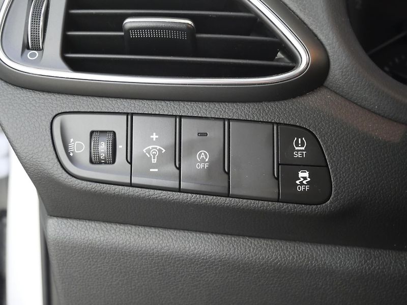 Hyundai i30 - fotka 14 z 26