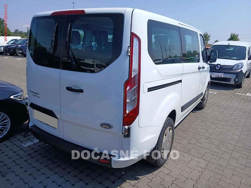 Ford Transit Custom (2022) 2.0TDCi 9míst, Trend, 96kW - fotka 2 z 6