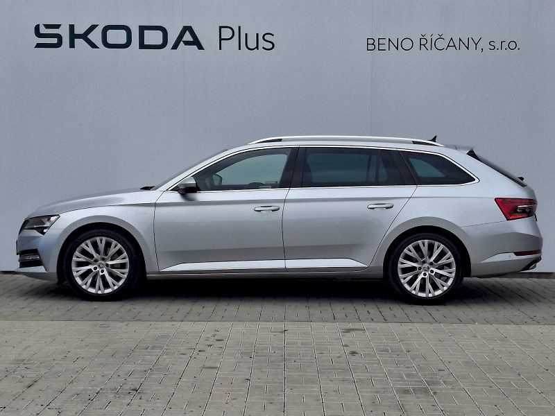 Škoda Superb (2023) Combi L&K DSG 2,0TDi 147kW - fotka 3 z 35