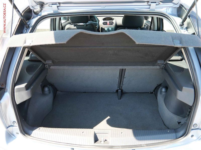 Opel Corsa (2005) 1.3 CDTi, Klima - fotka 7 z 15
