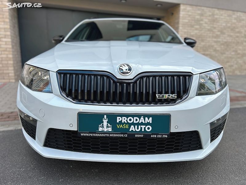 Škoda Octavia 2.0TSi RS ČR - fotka 12 z 24