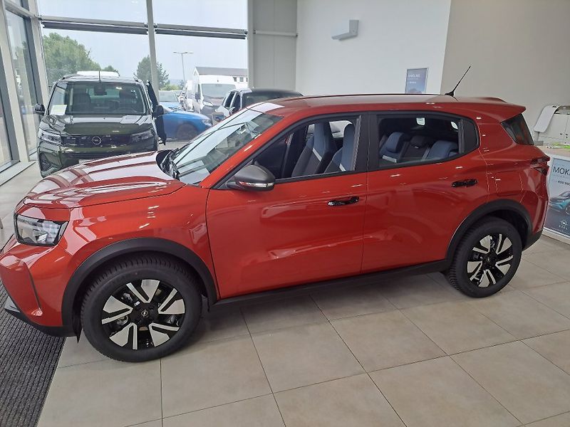 Opel Frontera (2026) Edition 1.2 TURBO 100k MT6 - fotka 2 z 8