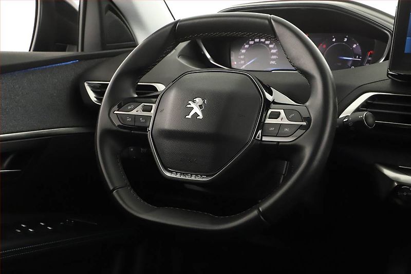 Peugeot 5008 (2022) Allure 1.5 BlueHDi - fotka 8 z 21