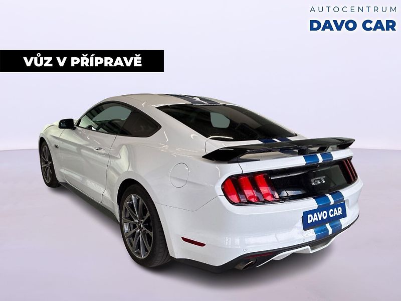 Ford Mustang 5,0 5.0 TI-VCT 324kW V8 GT - fotka 4 z 12