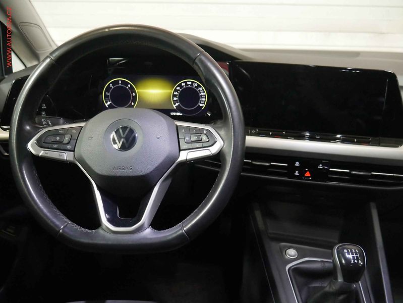 Volkswagen Golf (2020) 2.0 TDi, ČR, Life - fotka 13 z 23