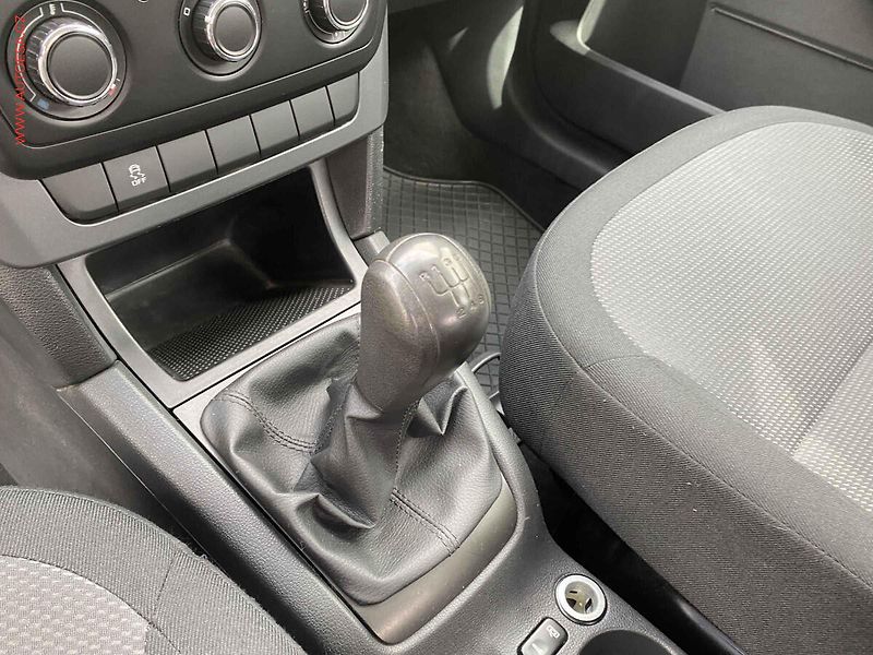 Škoda Yeti (2012) 1.2 TSi, ČR, Active - fotka 16 z 17
