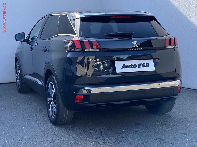 Peugeot 3008 (2019) 1.2 PT, Navi, park.čidla - fotka 6 z 16