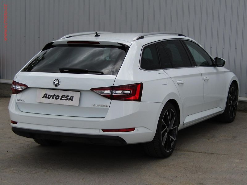 Škoda Superb (2016) 2.0 TDi, Style, TZ, navi - fotka 4 z 23