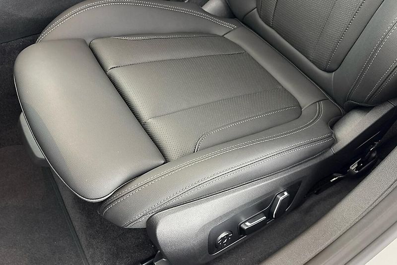BMW i4 eDrive40 Gran Coupe - fotka 7 z 24