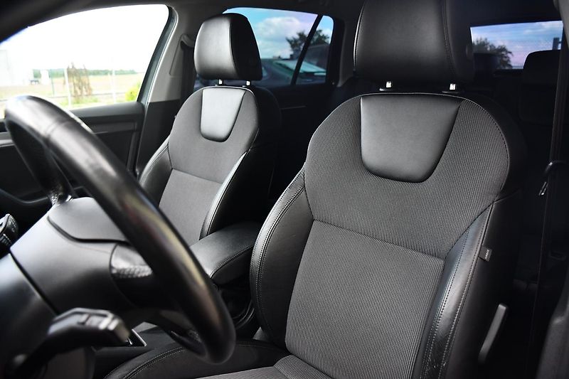 Škoda Octavia 2.0TDi STYLE VIRTUAL ACC ČR - fotka 11 z 54